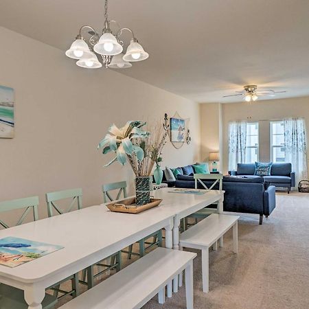 Modern Coastal Condo With Patio 1 Mi To Beaches! Carolina Beach Exterior photo
